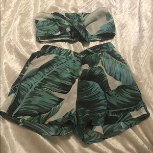 Tropical Leaves Matching Set